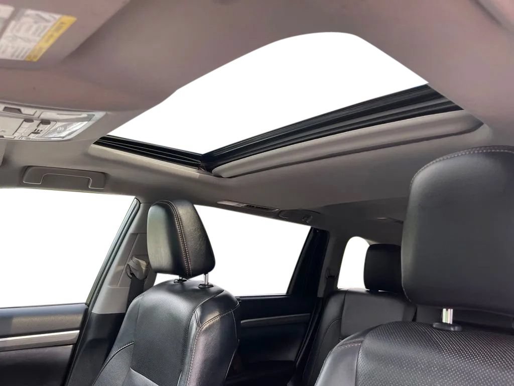 Used 2019 Toyota Highlander Limited AWD/4WD image 24
