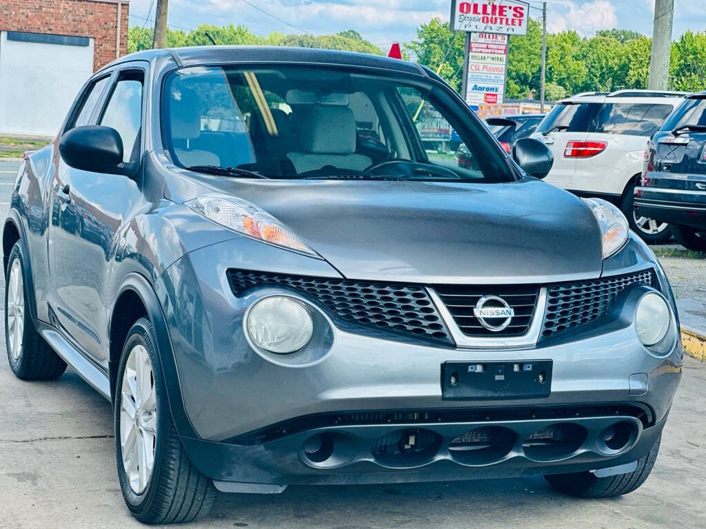 Used 2014 Nissan Juke SV w/ Navigation Package AWD/4WD image 1
