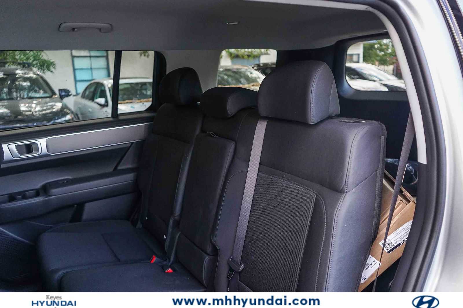 New 2026 Hyundai Santa Fe SE FWD image 19