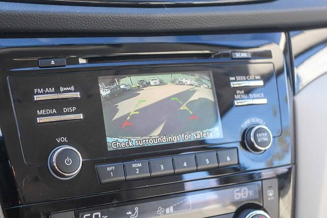 Used 2018 Nissan Rogue Sport SV image 34