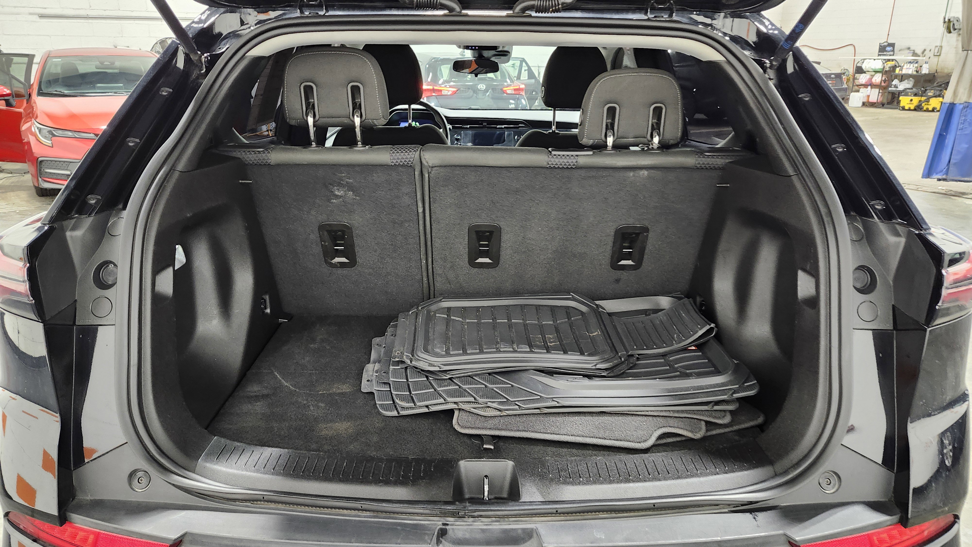 Used 2023 Chevrolet Bolt EUV LT w/ Driver Confidence Package image 20