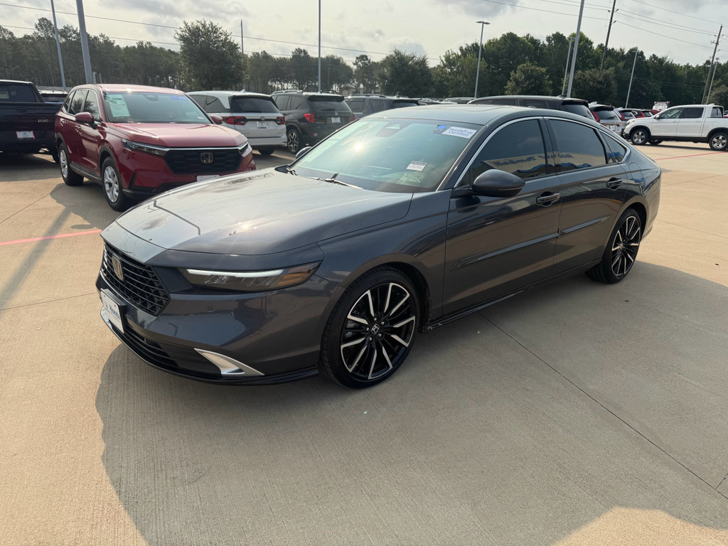 Certified 2025 Honda Accord Touring image 4