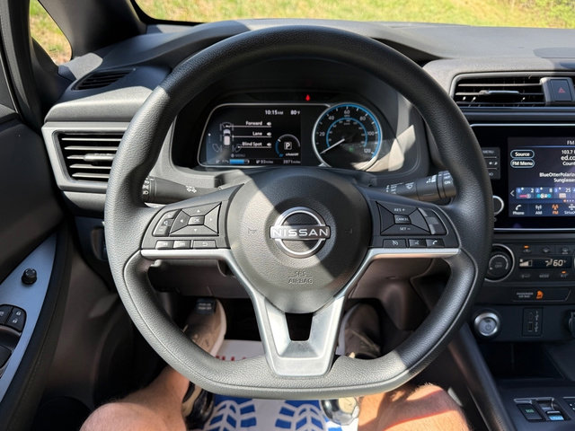 Used 2025 Nissan Leaf S image 18