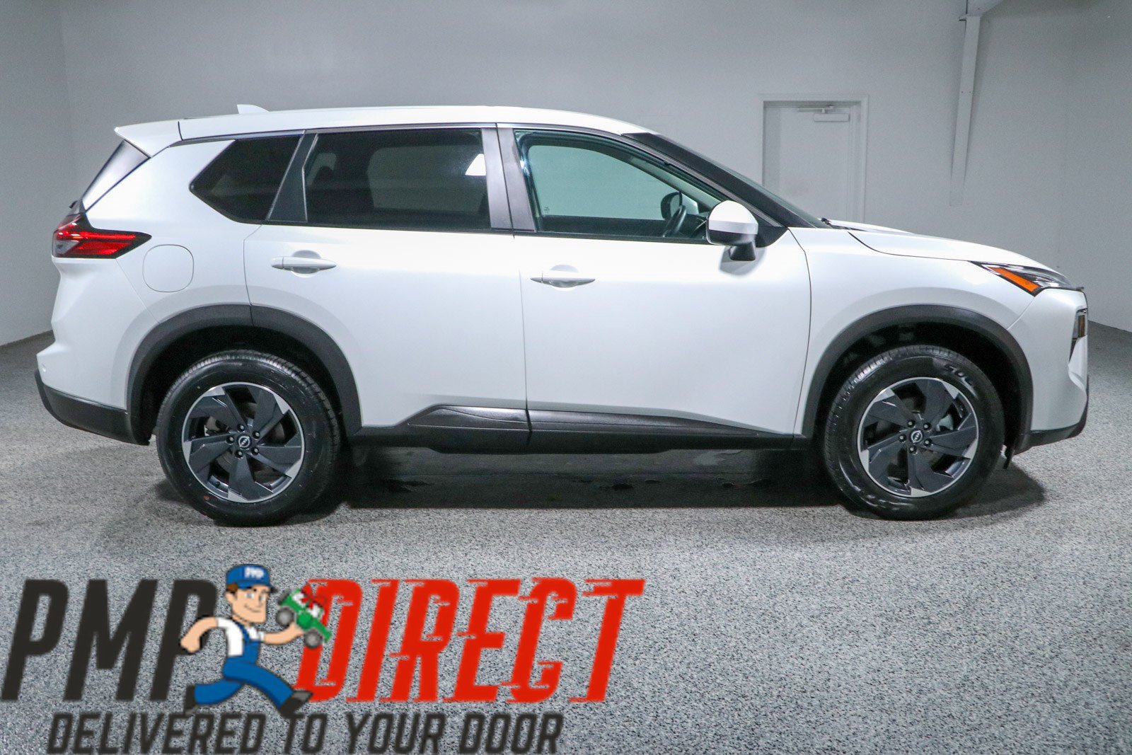 Used 2024 Nissan Rogue SV FWD image 6