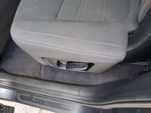 Used 2020 Kia Sorento LX w/ LX I4 Convenience Package FWD image 30