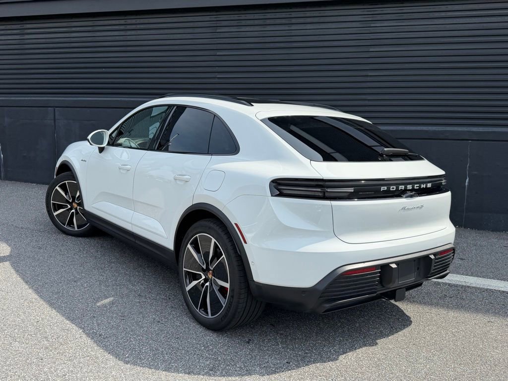 New 2025 Porsche Macan 4S Electric image 3