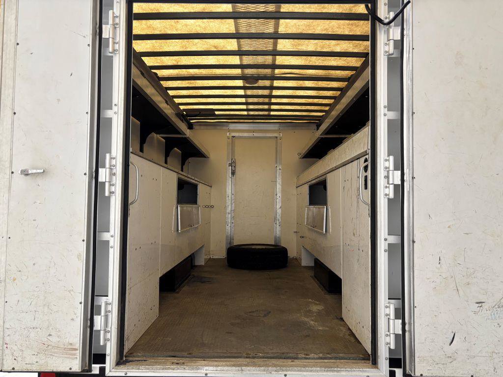Used 2019 Chevrolet Express 3500 w/ Power Convenience Package RWD image 18