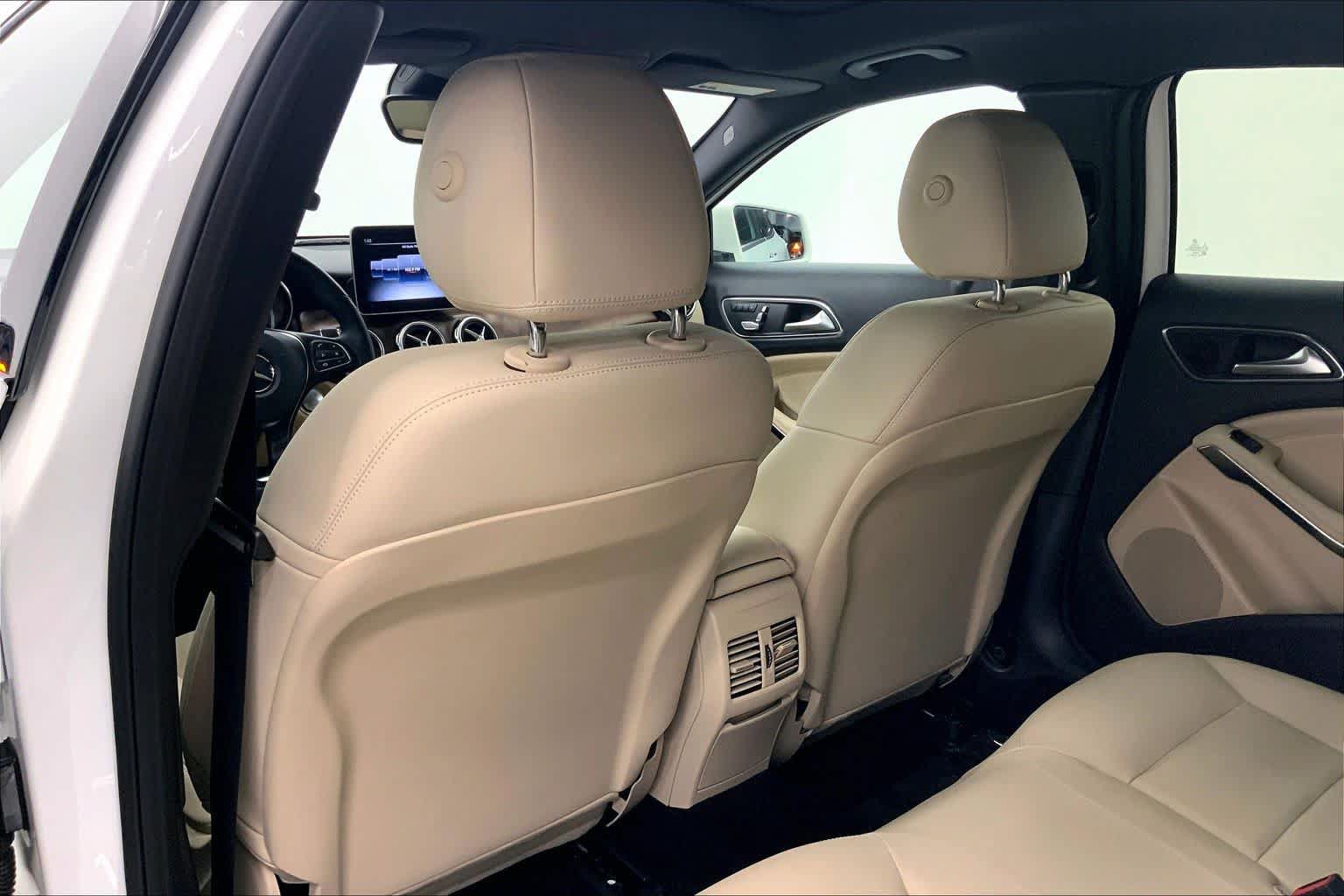 Used 2019 Mercedes-Benz GLA 250 image 16