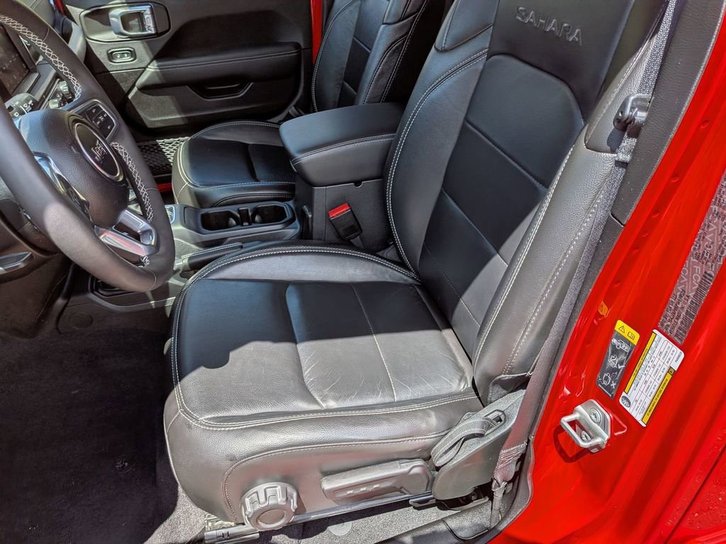 Used 2023 Jeep Wrangler Unlimited Sahara w/ Cold Weather Group AWD/4WD image 22