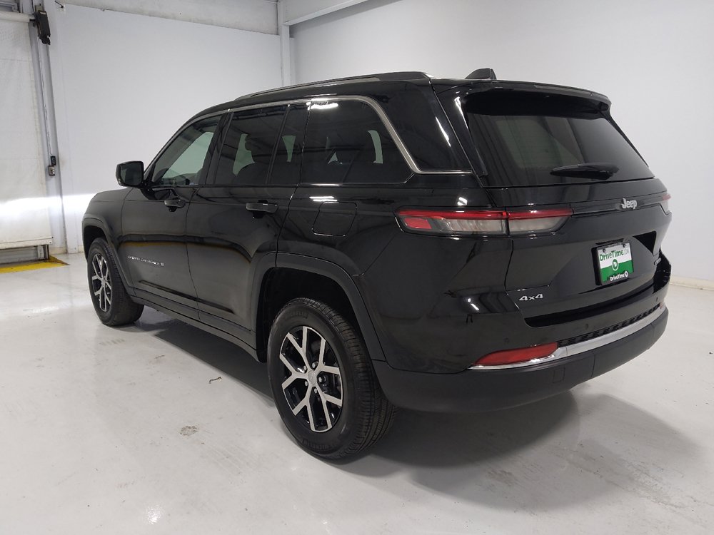 Used 2023 Jeep Grand Cherokee Limited AWD/4WD image 5