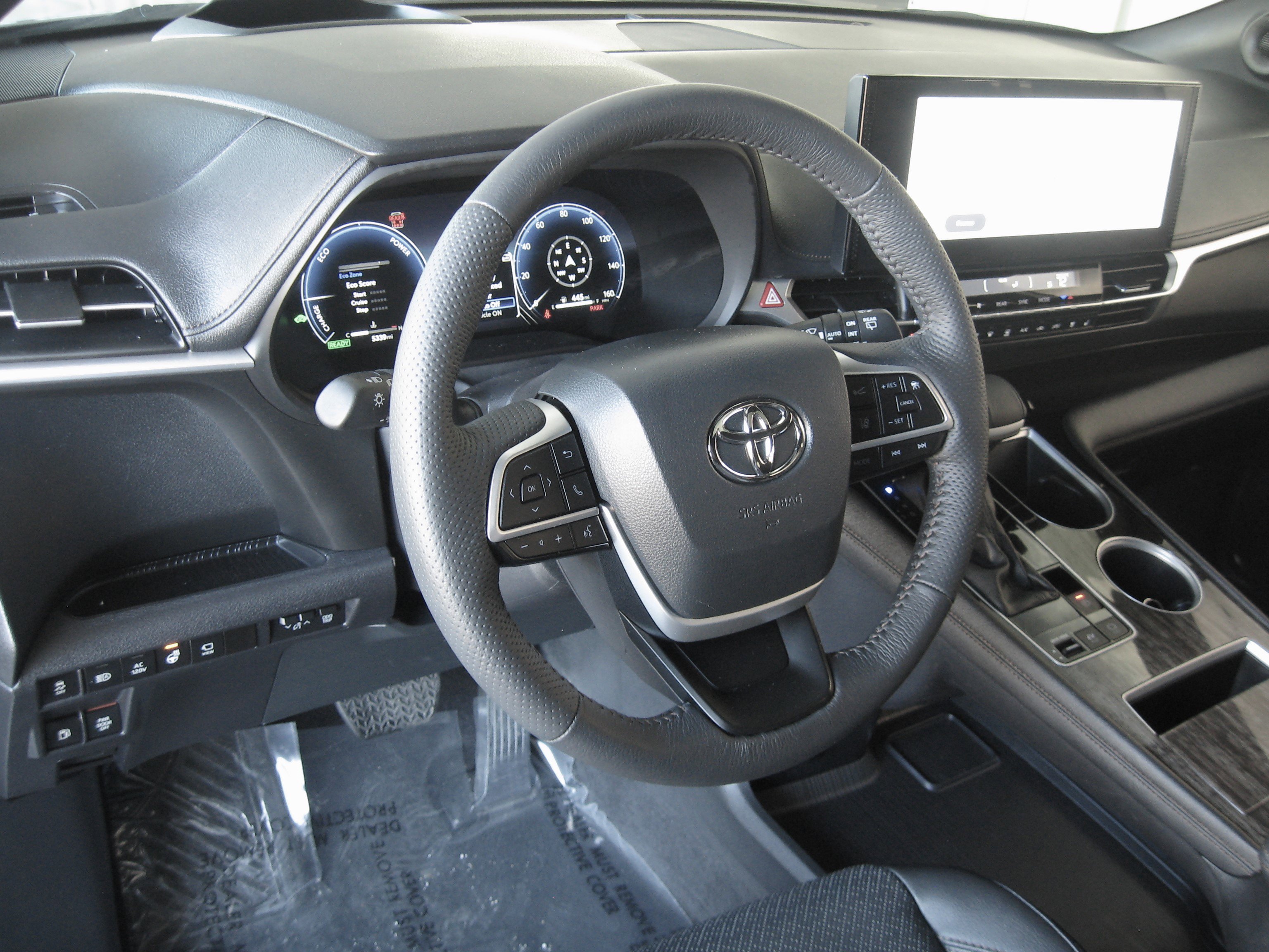 Used 2025 Toyota Sienna Platinum image 14