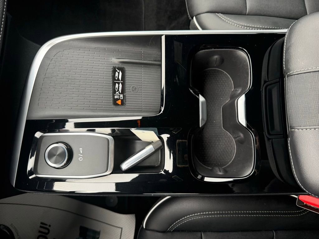 Used 2025 Buick Enclave Preferred image 40