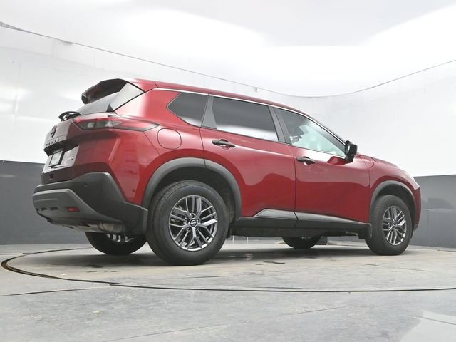 Used 2023 Nissan Rogue S AWD/4WD image 35