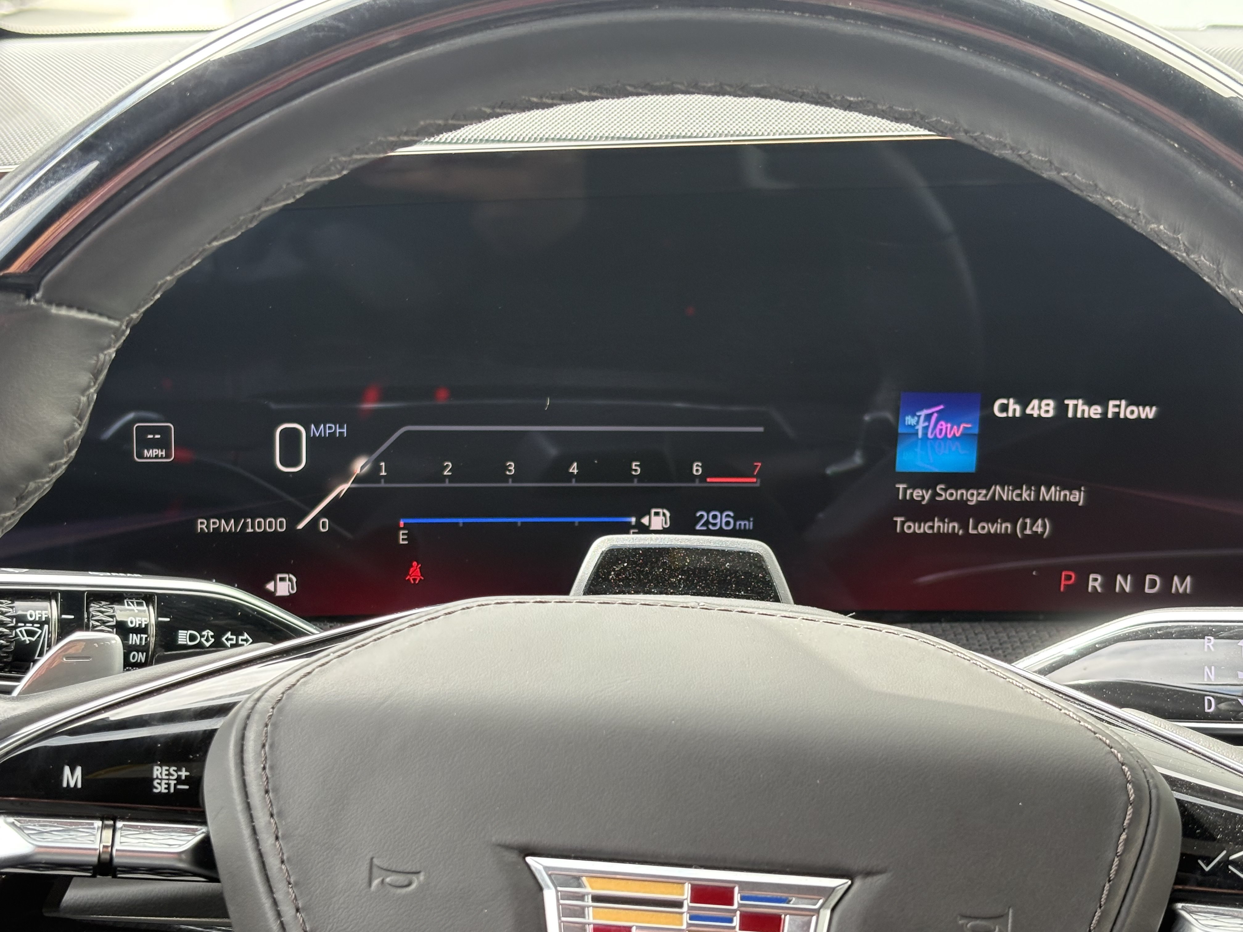Used 2025 Cadillac Escalade ESV V AWD/4WD image 24