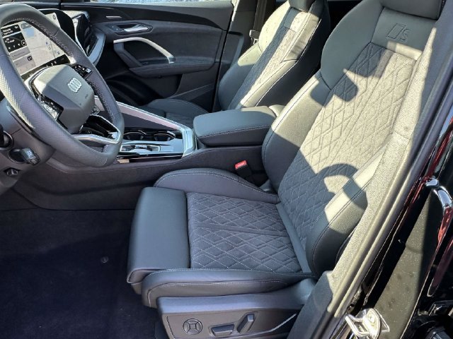 New 2026 Audi SQ5 Premium Plus AWD/4WD image 9