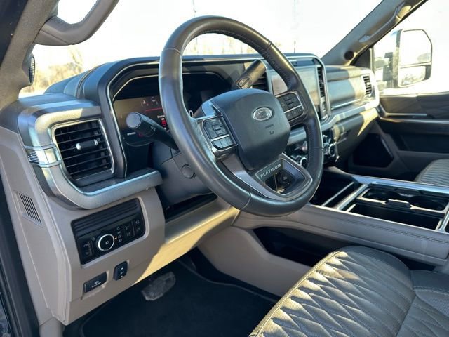 Used 2025 Ford F450 Platinum w/ Platinum Plus Package AWD/4WD image 17