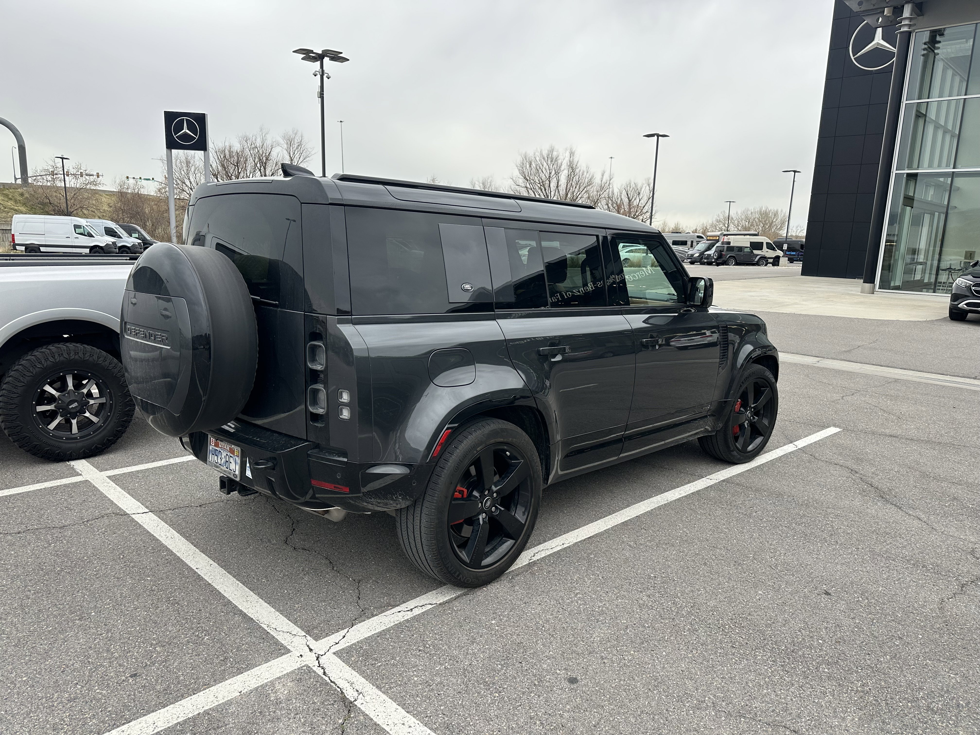 Used 2024 Land Rover Defender 110 X image 4