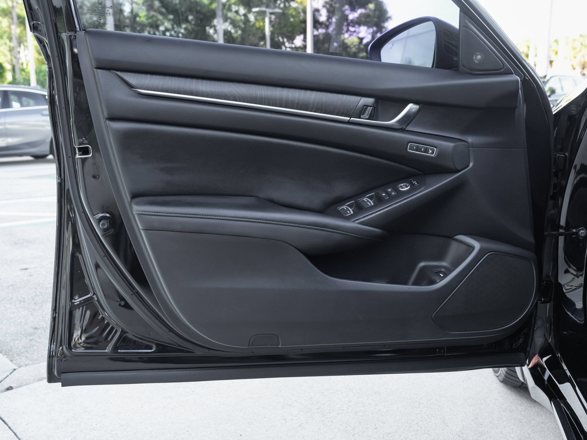 Used 2019 Honda Accord EX-L image 32