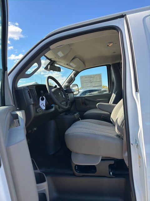 New 2025 Chevrolet Express 2500 w/ Driver Convenience Package RWD image 5