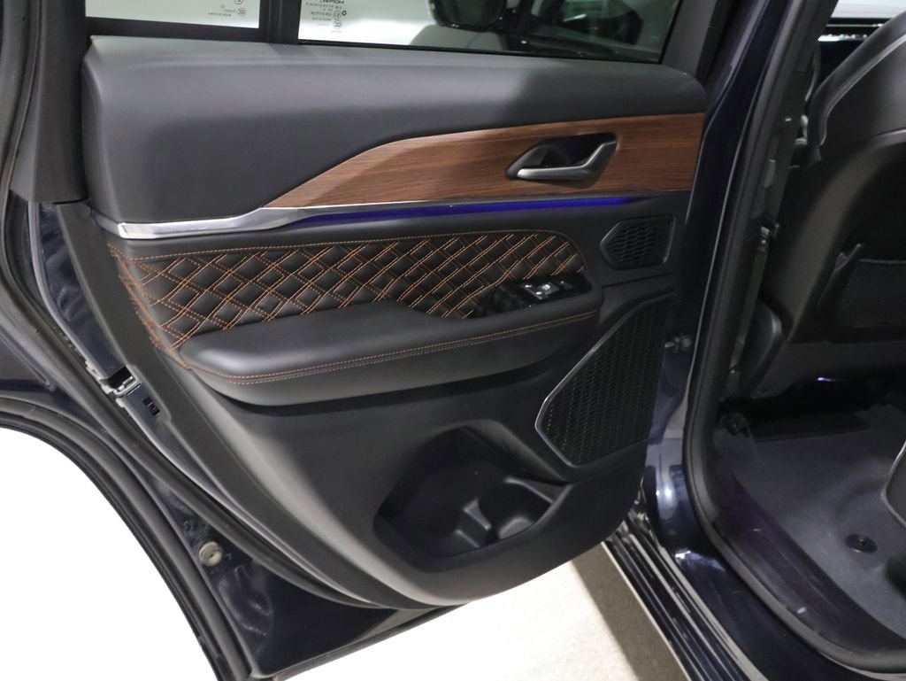 Used 2023 Jeep Grand Cherokee Summit image 19