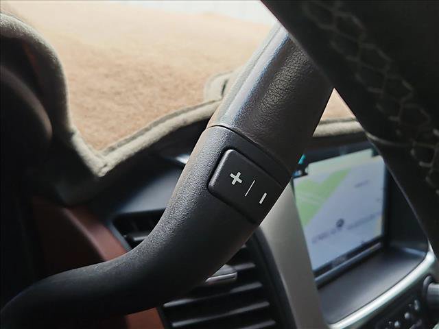 Used 2017 Chevrolet Tahoe Premier AWD/4WD image 12