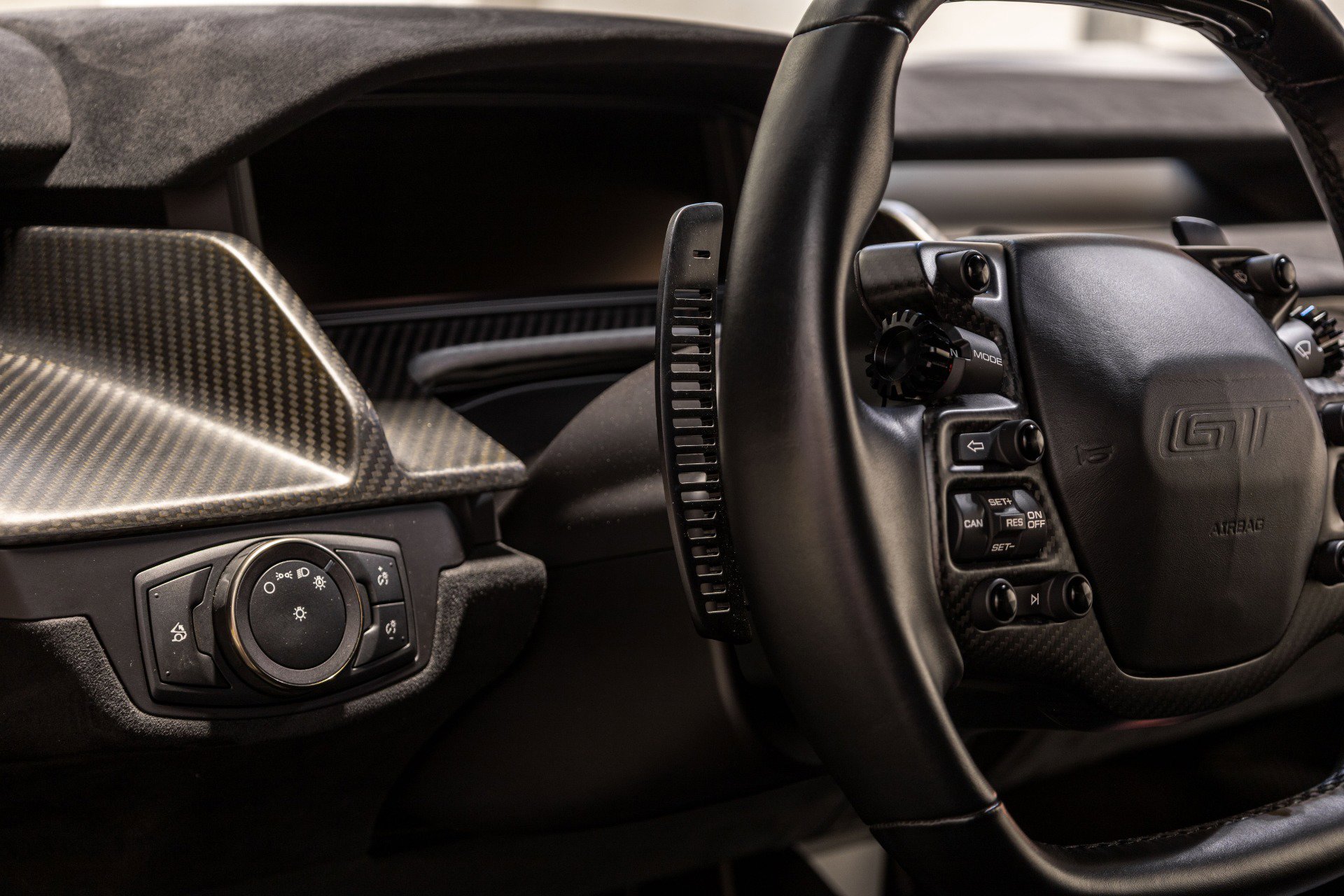 Used 2019 Ford GT image 53