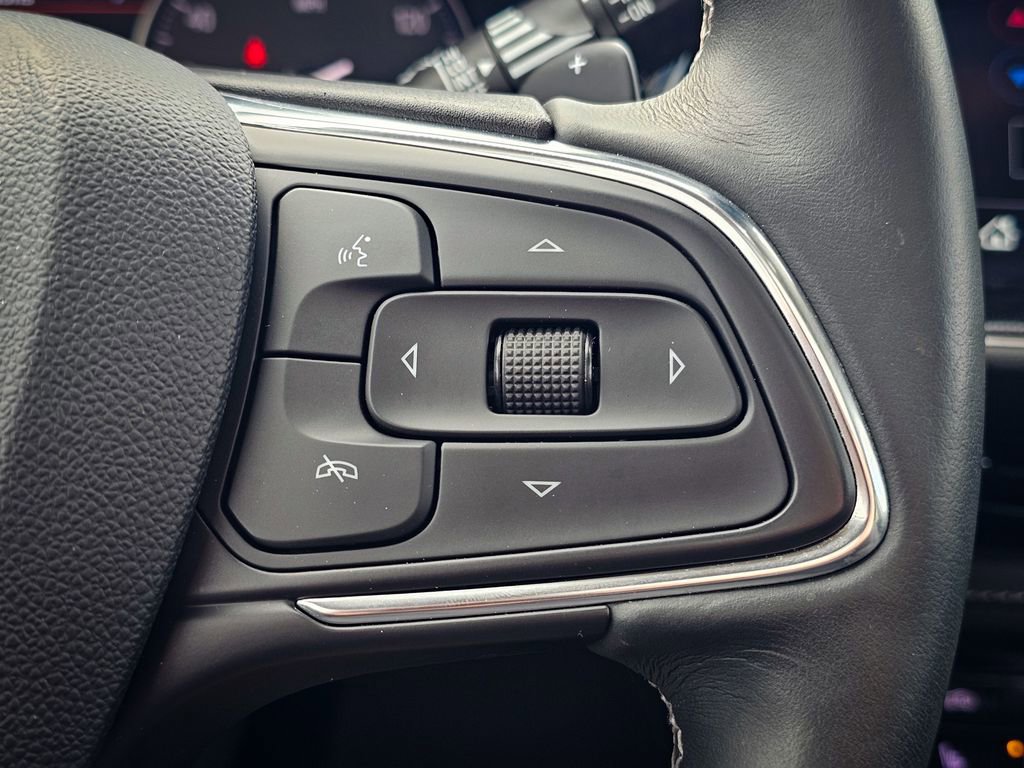 Certified 2023 Buick Envision Essence w/ Sport Touring Package image 22