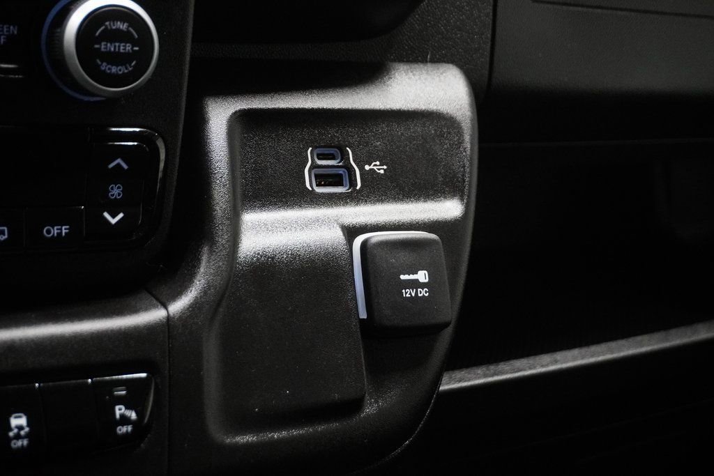 Used 2024 RAM ProMaster 3500 w/ Premium Convenience Group image 32