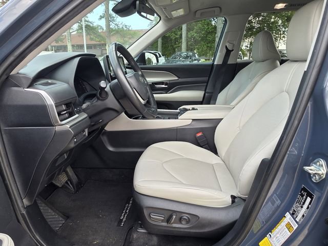 Used 2024 Toyota Grand Highlander FWD image 17