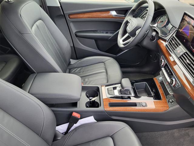 Certified 2023 Audi Q5 2.0T Premium w/ Convenience Package image 16