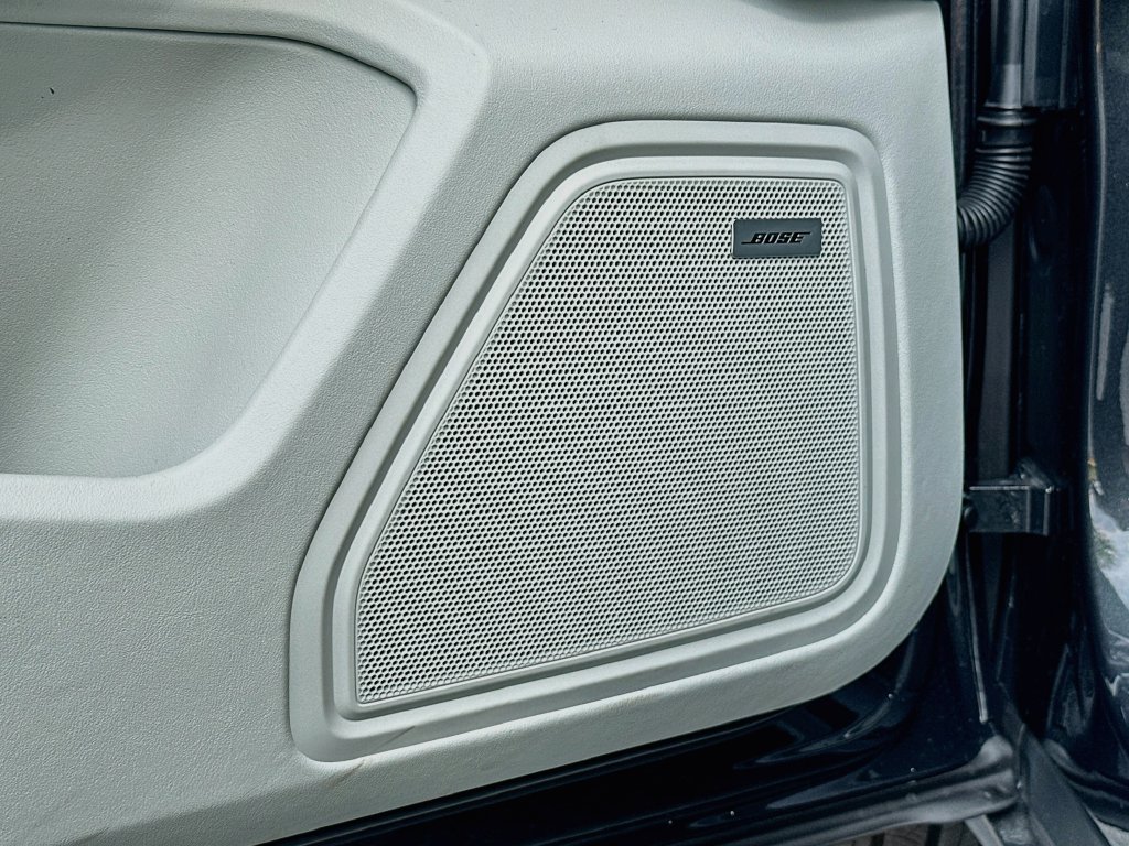 New 2026 Porsche Macan AWD/4WD image 21