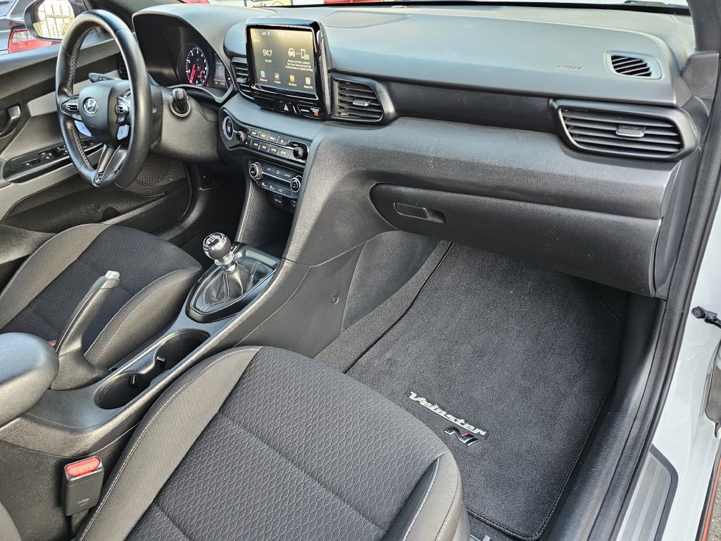 Used 2020 Hyundai Veloster N w/ Performance Package image 24