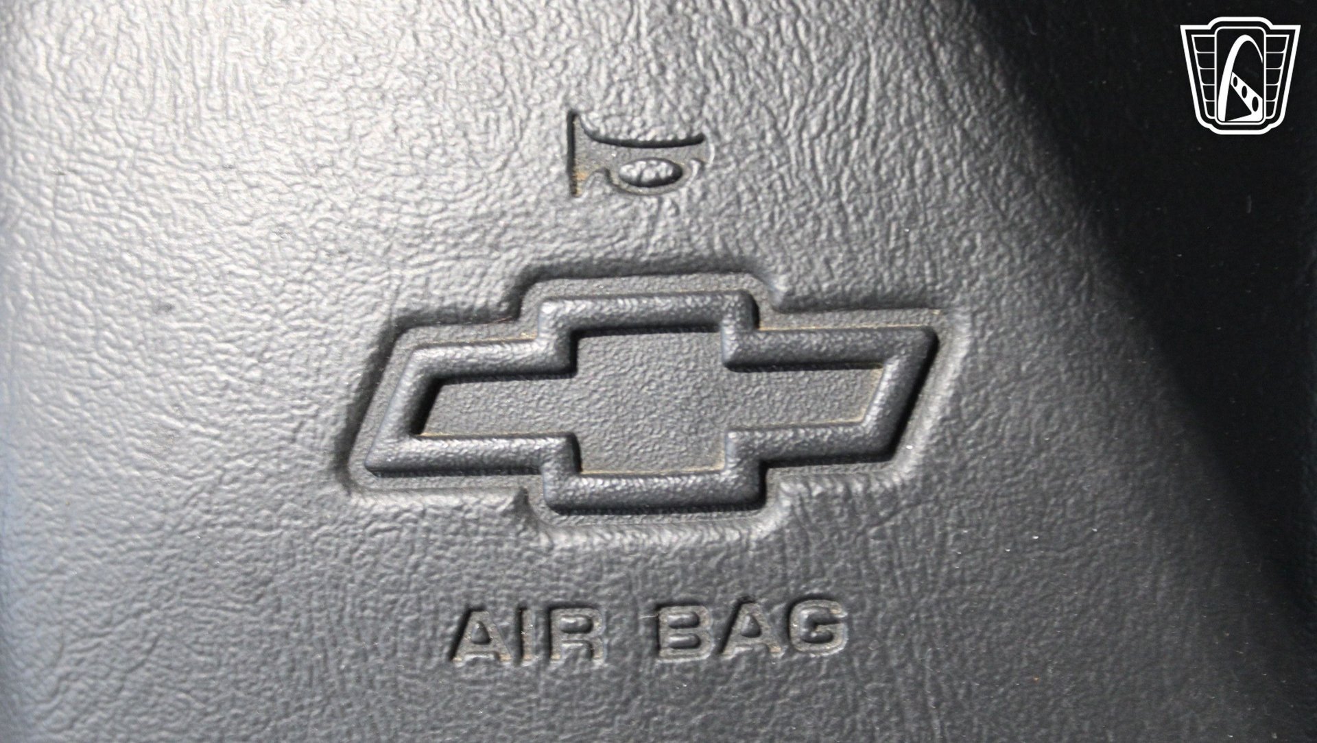 Used 1999 Chevrolet Tahoe 4WD 2-Door image 36