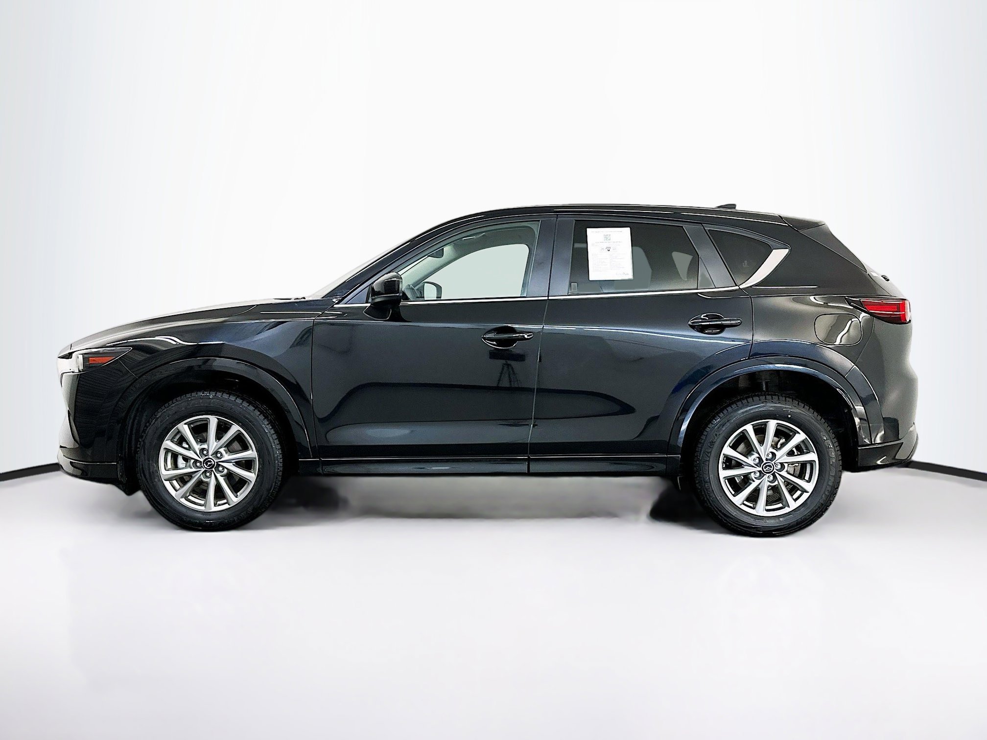 Used 2025 MAZDA CX-5 AWD 2.5 S w/ Preferred Package image 4