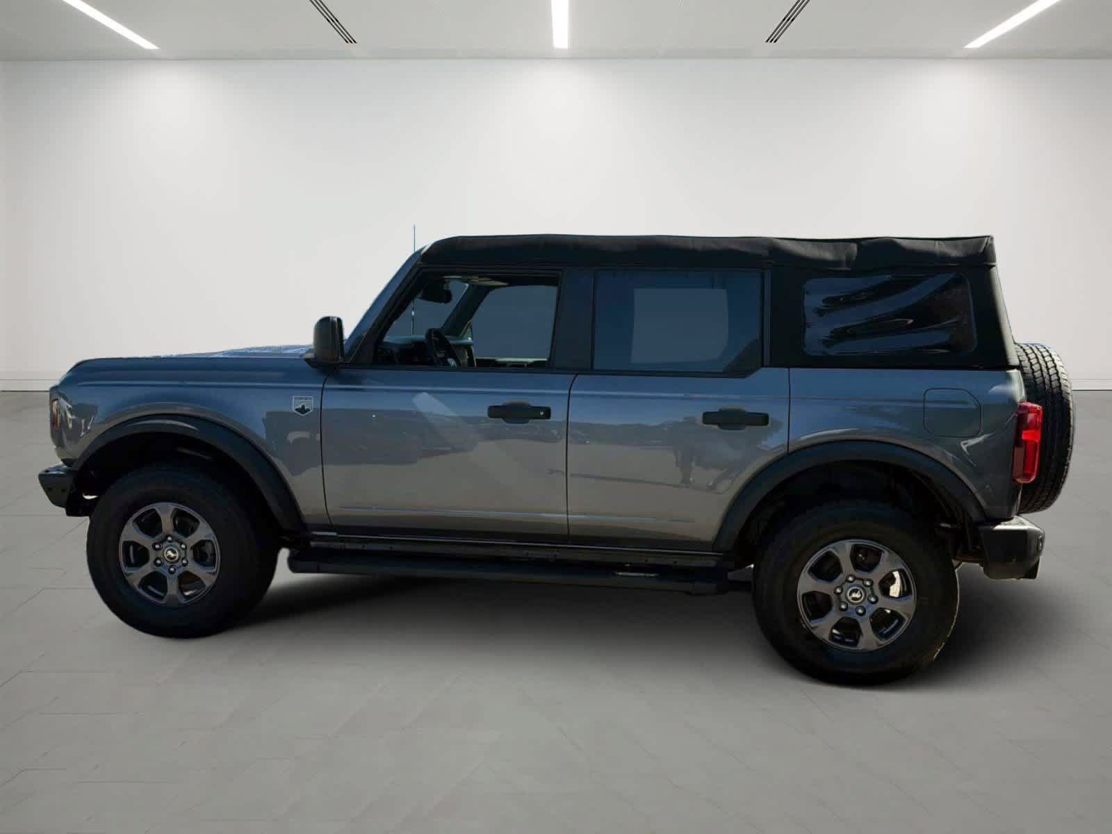 Used 2023 Ford Bronco Big Bend AWD/4WD image 2