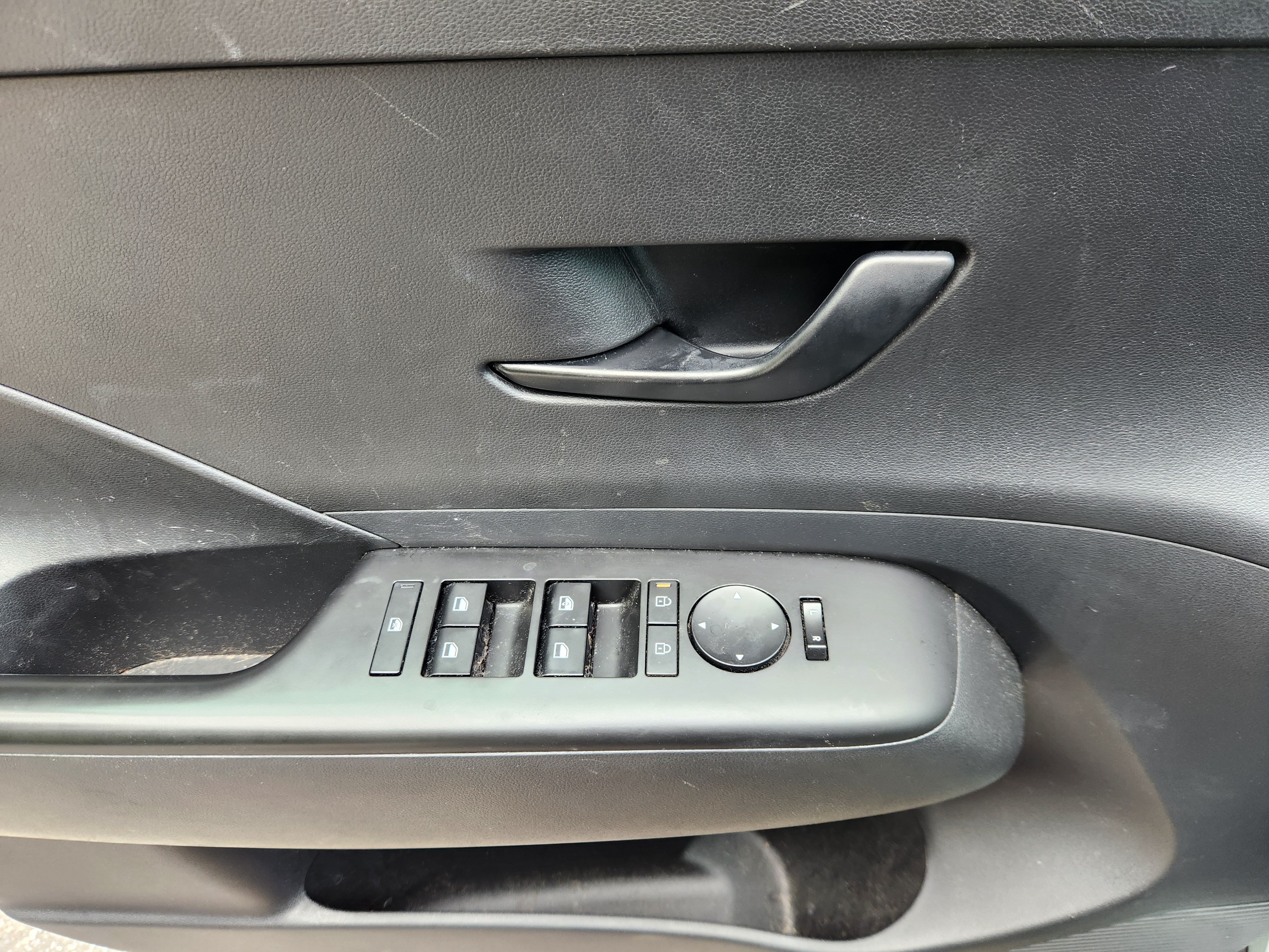 Certified 2024 Hyundai Kona SE AWD/4WD image 16