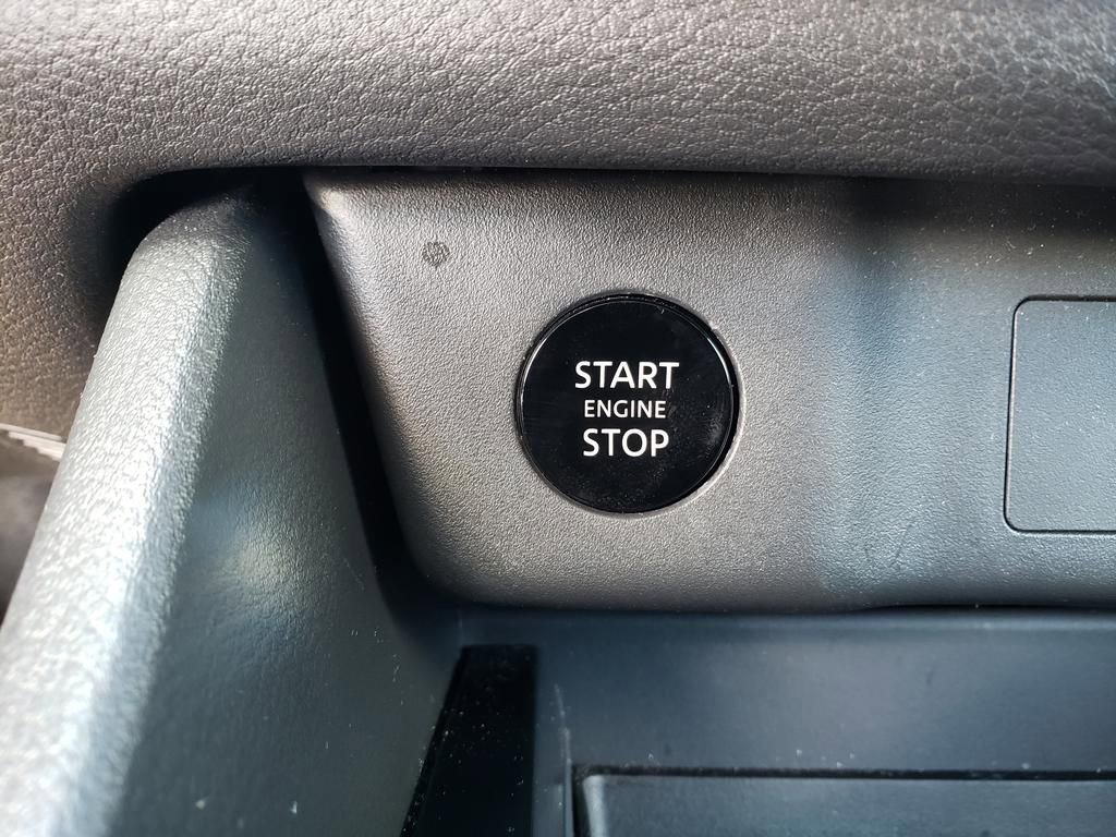 Certified 2025 Nissan Rogue SV AWD/4WD image 36