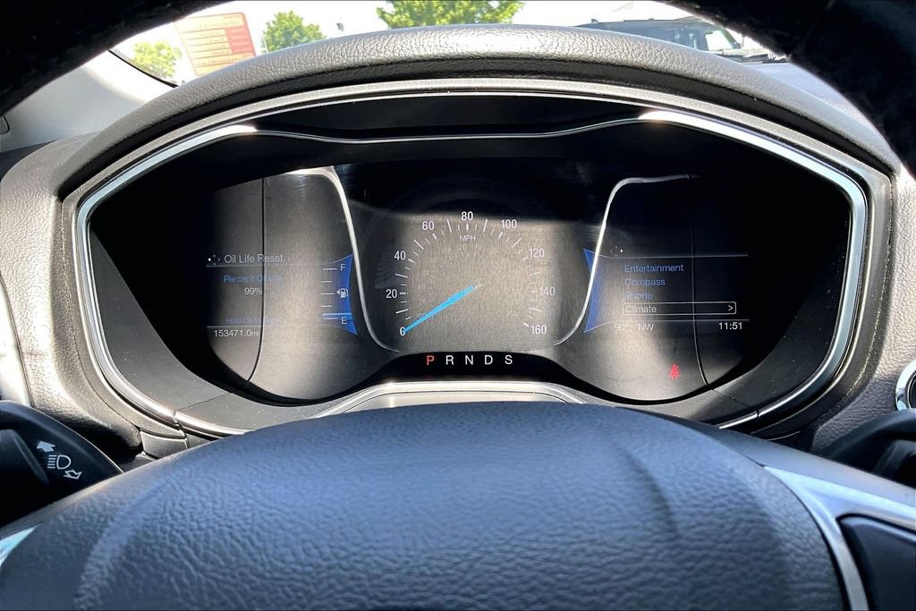 Used 2016 Ford Fusion Titanium FWD image 19