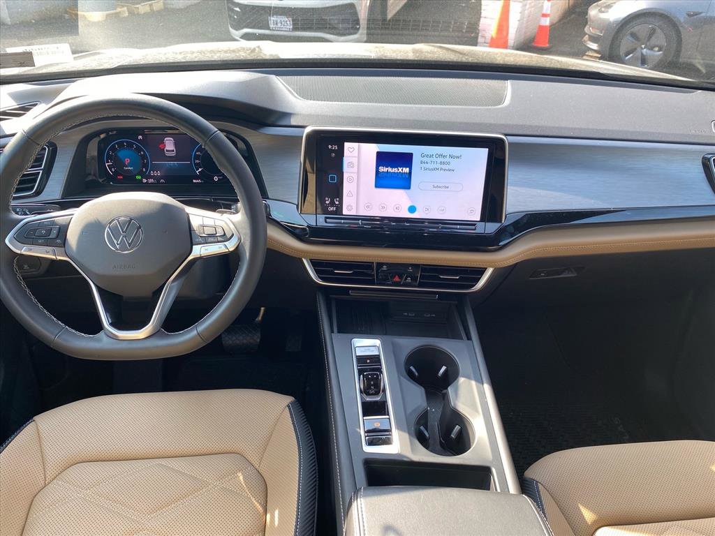 Certified 2025 Volkswagen Atlas Cross Sport SE AWD/4WD image 10