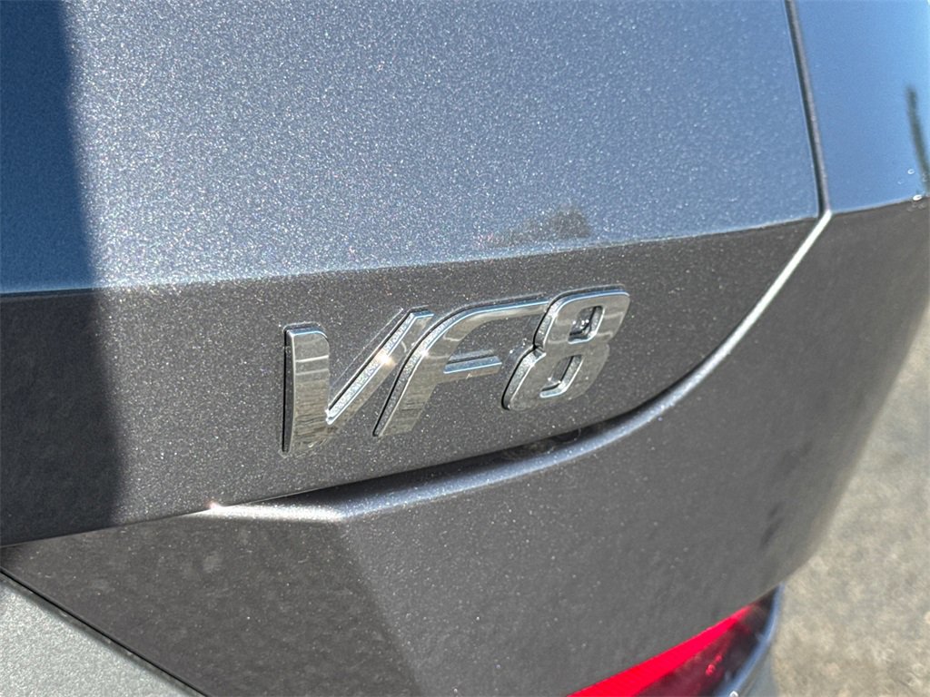 New 2025 VinFast VF 8 Eco image 11