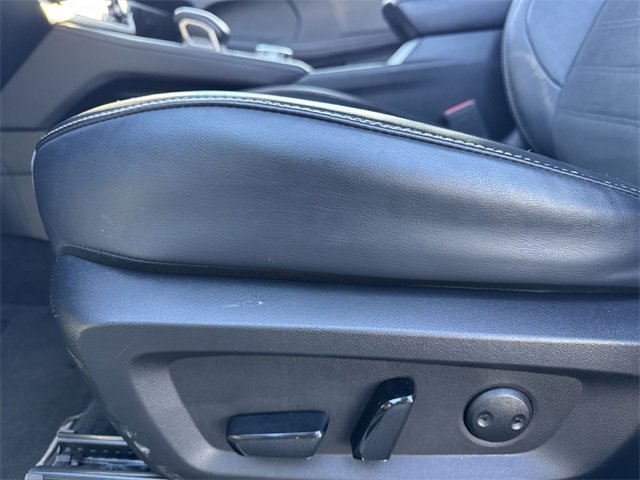 Used 2024 Mitsubishi Outlander SE image 13