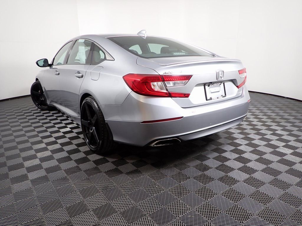Used 2020 Honda Accord Sport image 11