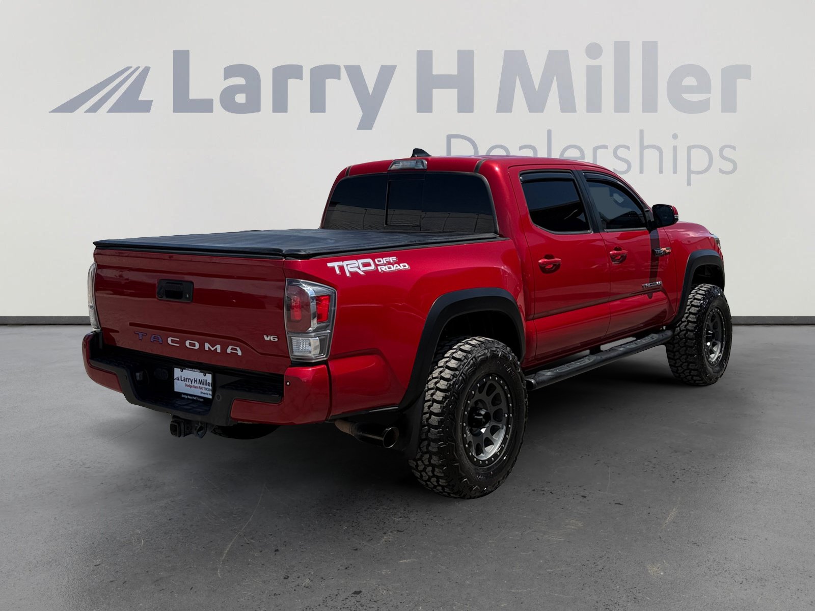 Used 2021 Toyota Tacoma TRD Off-Road w/ Technology Package RWD image 5