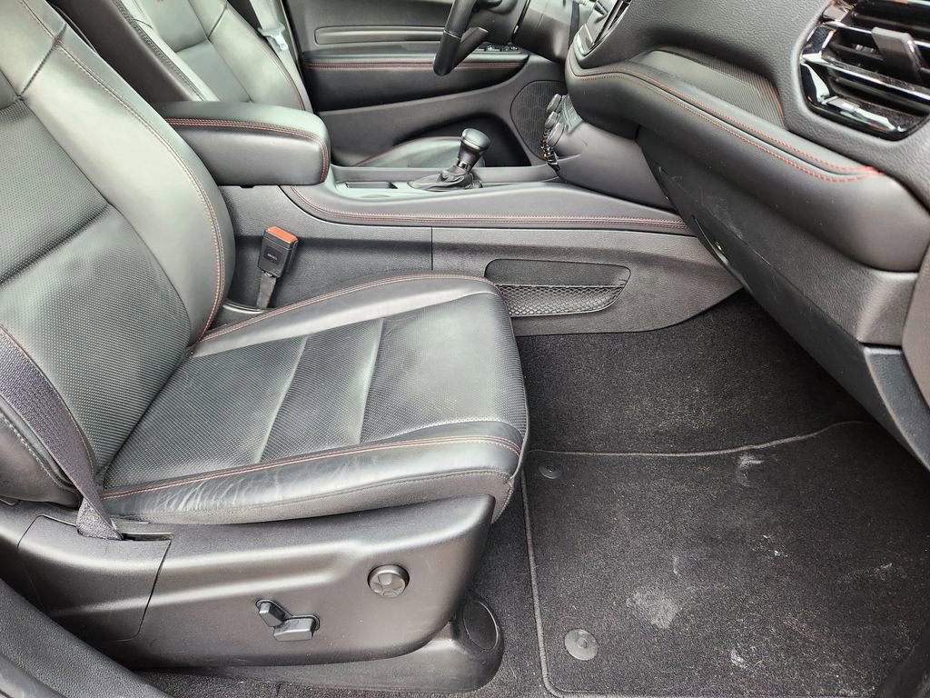 Used 2025 Dodge Durango GT image 16