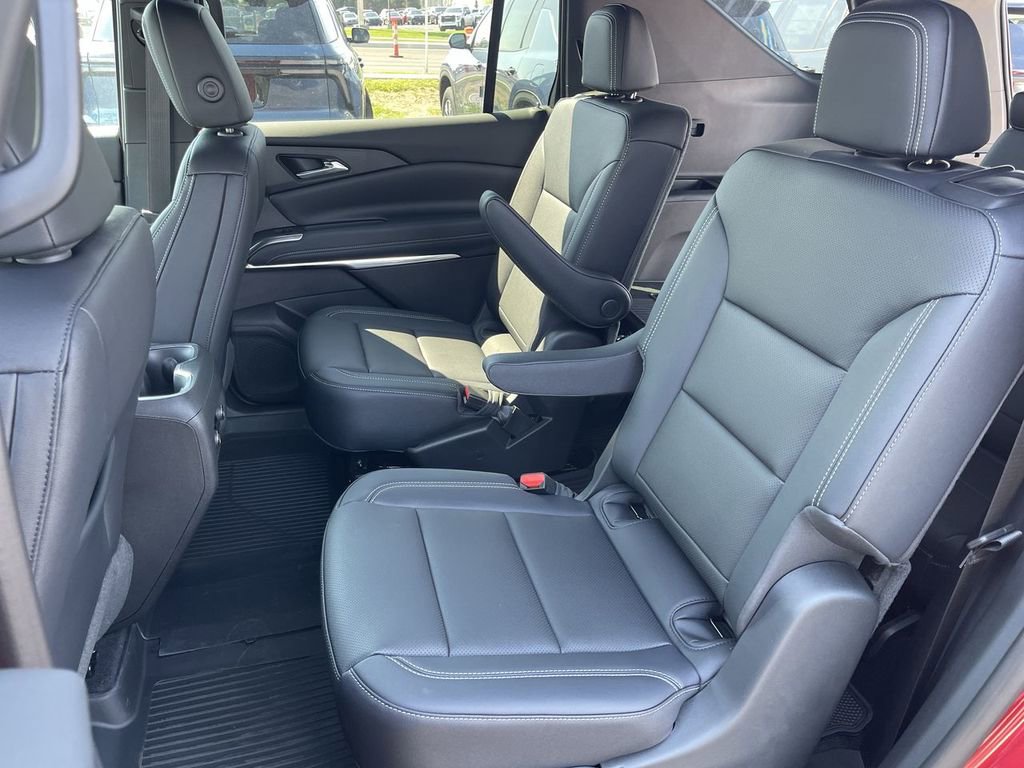 New 2026 Chevrolet Traverse LT w/ Driver Confidence Package AWD/4WD image 22