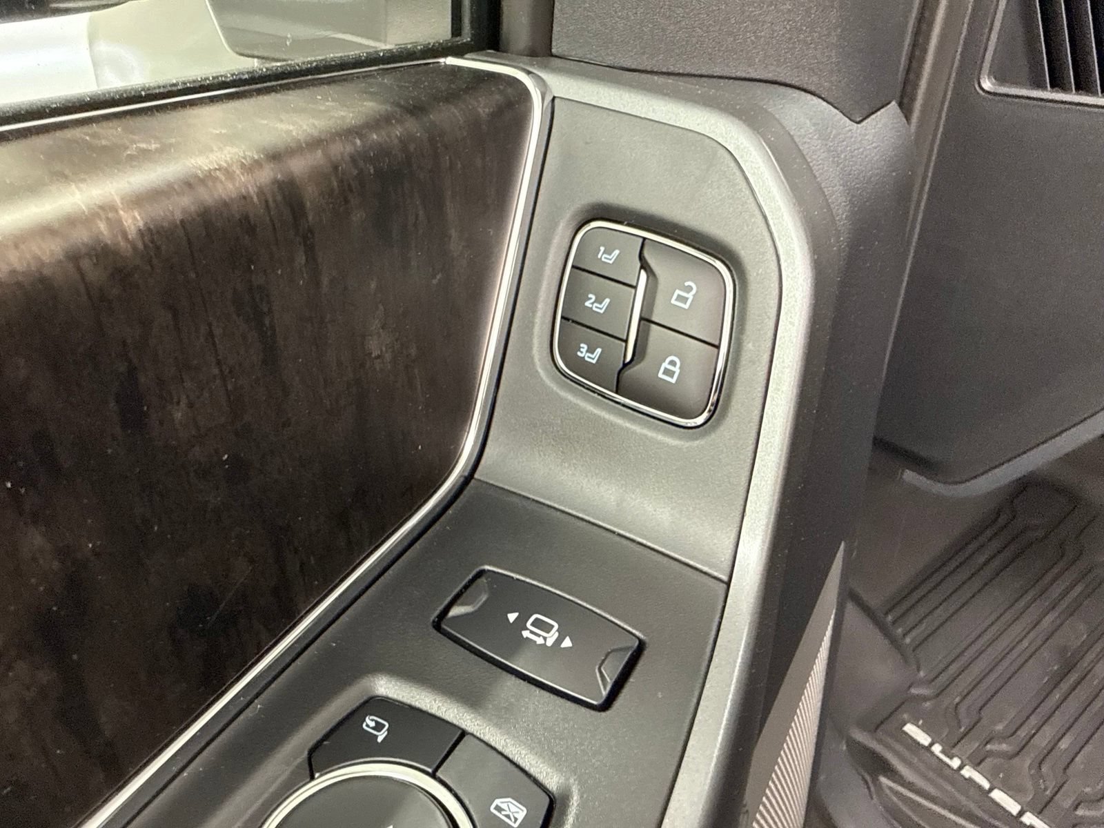 New 2026 Ford F250 Lariat w/ Black Appearance Package AWD/4WD image 19