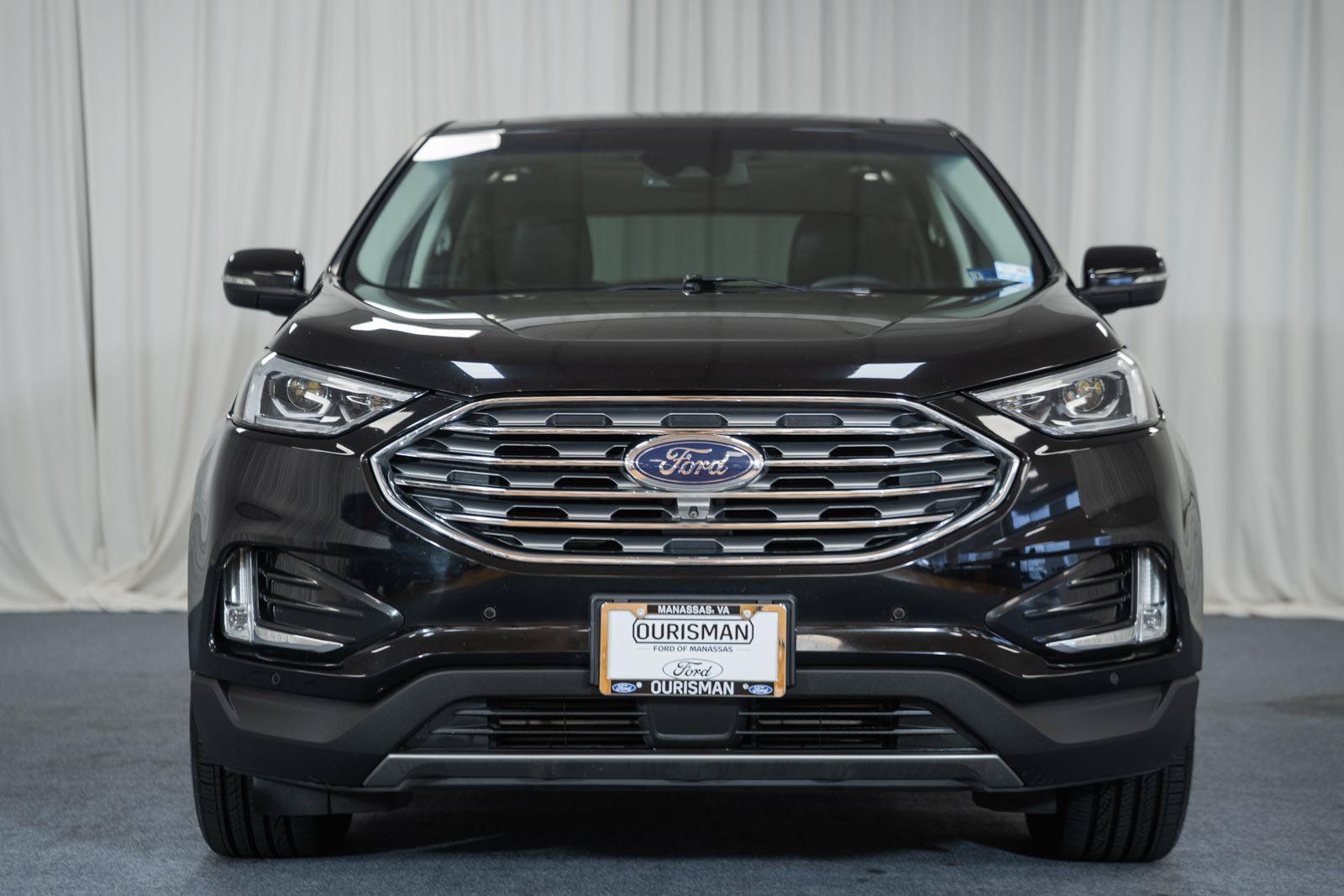 Used 2020 Ford Edge Titanium w/ Equipment Group 301A AWD/4WD image 2