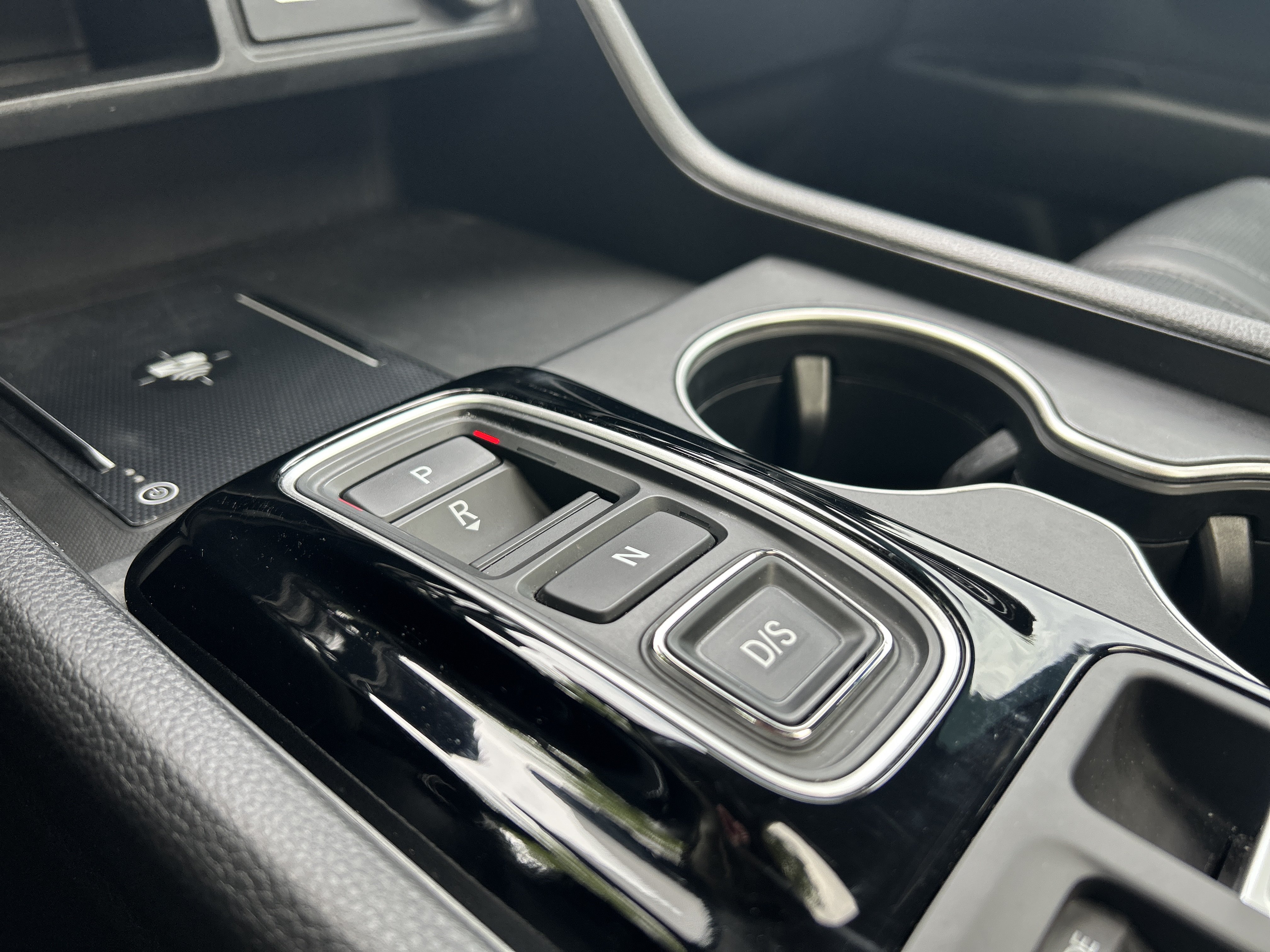 Used 2025 Honda Pilot Elite image 16