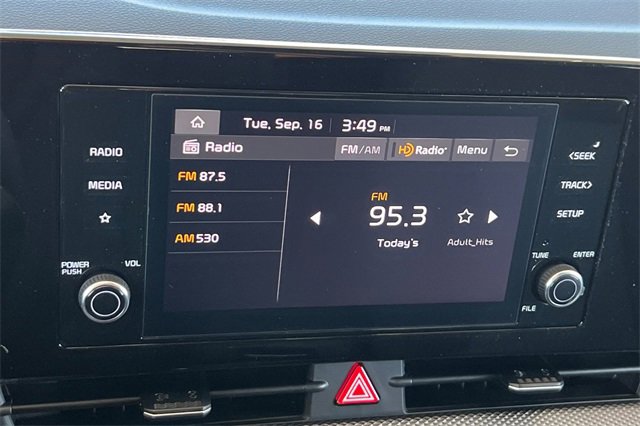 New 2025 Kia Sportage LX image 22