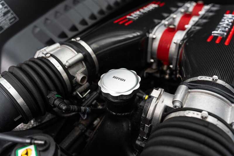 Used 2015 Ferrari 458 Speciale Coupe RWD image 82